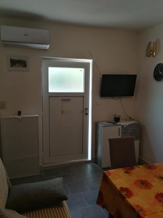 Apartment Luka トロギール 部屋 写真