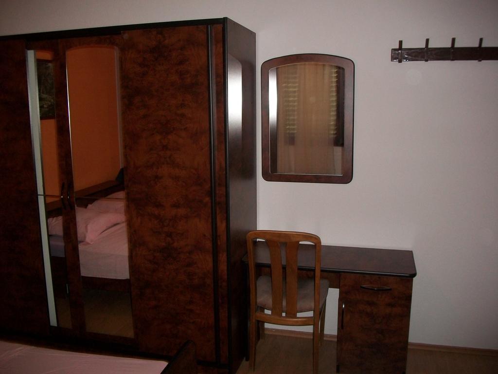 Apartment Luka トロギール エクステリア 写真